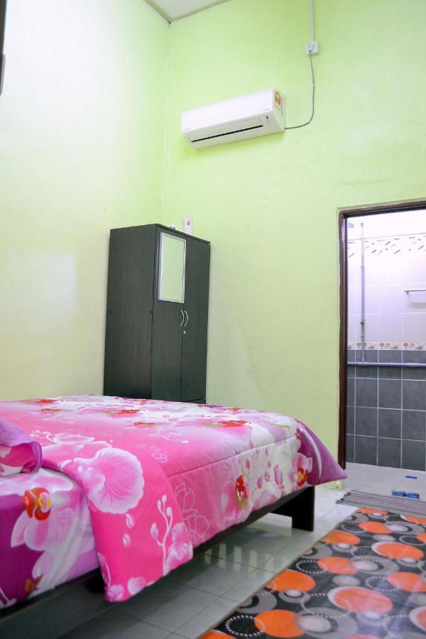 Homestay Jertih Besut Terengganu Esterno foto